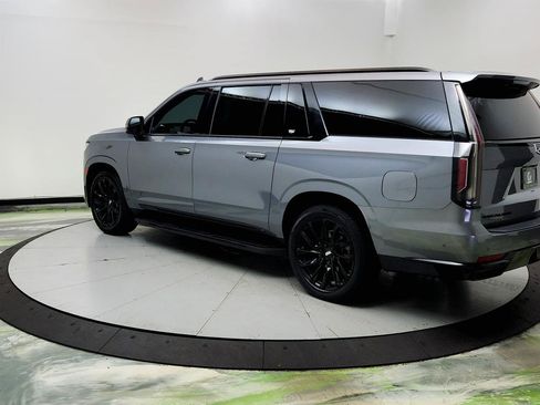 Used 2022 Cadillac Escalade ESV Sport Platinum w/ LPO, ONYX Package AWD/4WD image 7