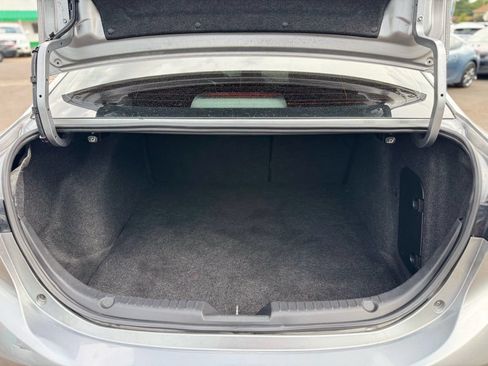 Used 2014 MAZDA MAZDA3 i Grand Touring FWD image 8