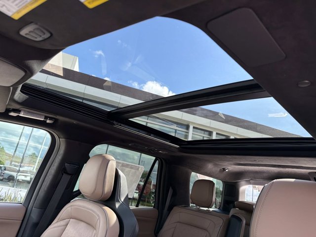 New 2027 Lincoln Navigator Black Label AWD/4WD image 30