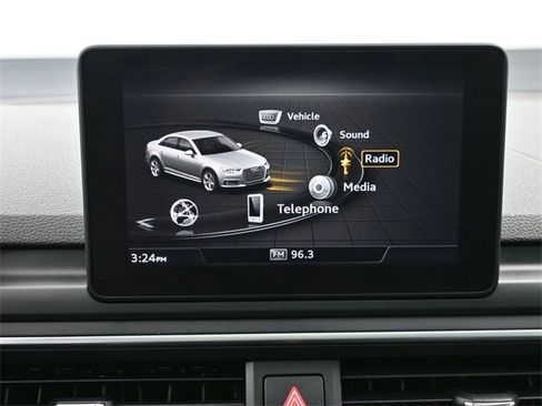 Used 2019 Audi A4 2.0T Premium w/ Convenience Package image 17