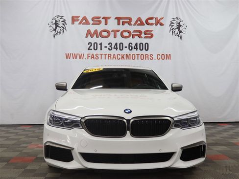 Used 2019 BMW M550i xDrive image 2