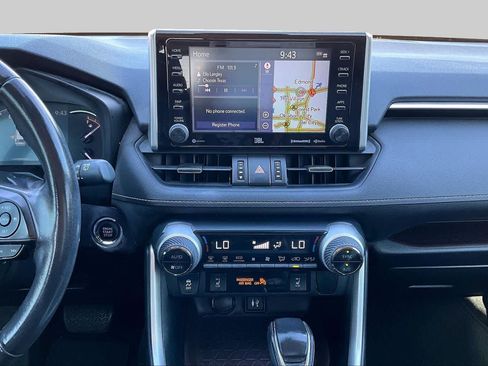 Used 2019 Toyota RAV4 Limited FWD image 7