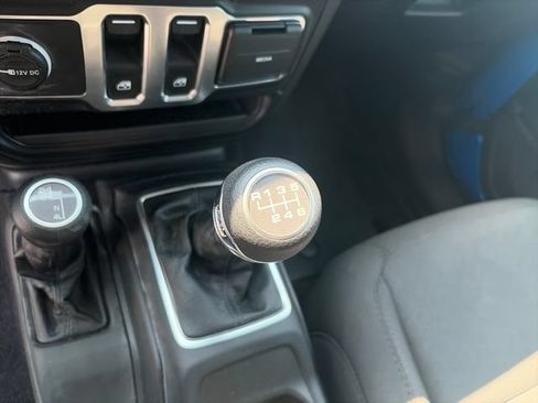 Used 2023 Jeep Wrangler Sport AWD/4WD image 23