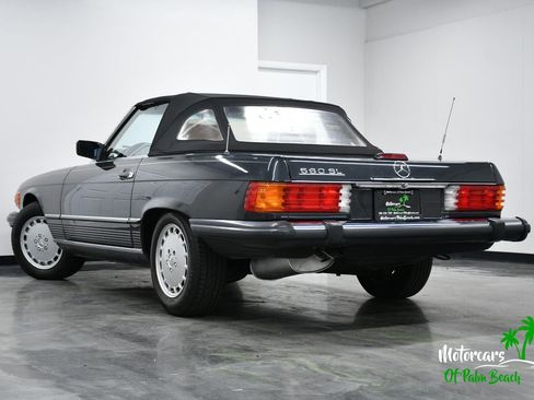 Used 1989 Mercedes-Benz 560 SL image 7