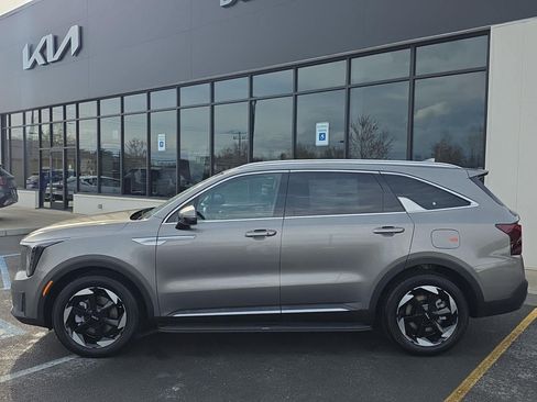 New 2026 Kia Sorento EX FWD image 2