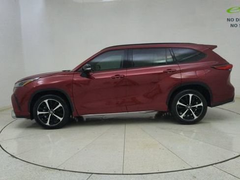 Used 2022 Toyota Highlander XSE AWD/4WD image 71