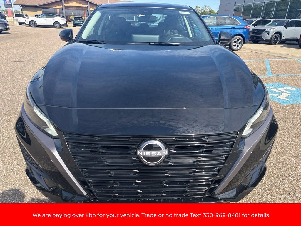 New 2026 Nissan Altima 2.5 SV w/ SV Special Edition Package AWD/4WD image 2