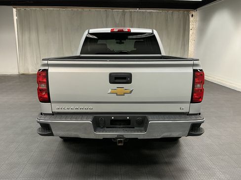 Used 2018 Chevrolet Silverado 1500 LT w/ All Star Edition AWD/4WD image 4