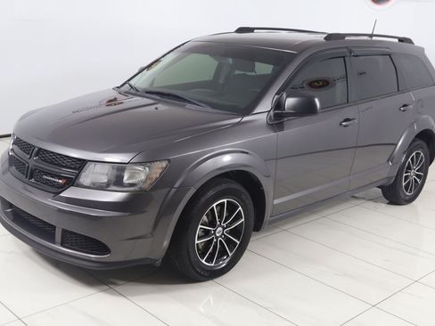 Used 2018 Dodge Journey SE w/ Popular Equipment Group FWD image 20