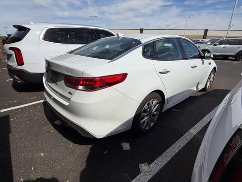 Used 2016 Kia Optima EX image 3