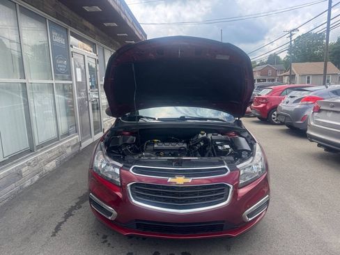 Used 2016 Chevrolet Cruze LT FWD image 7