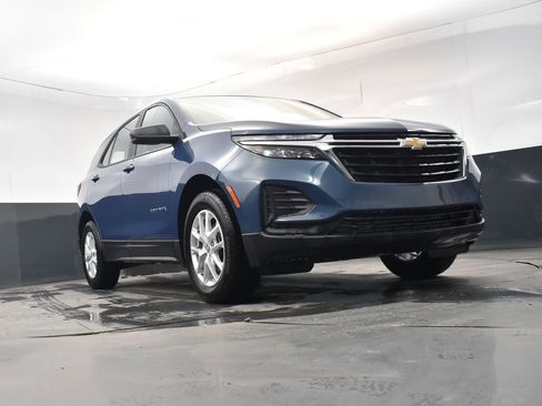 Used 2024 Chevrolet Equinox LS image 29