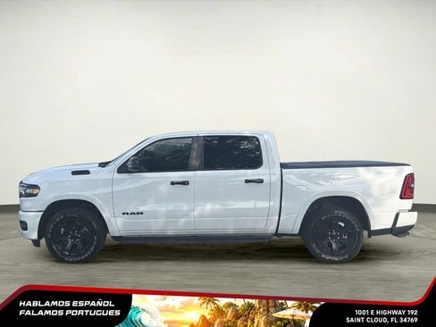 Used 2025 RAM 1500 Big Horn AWD/4WD image 3