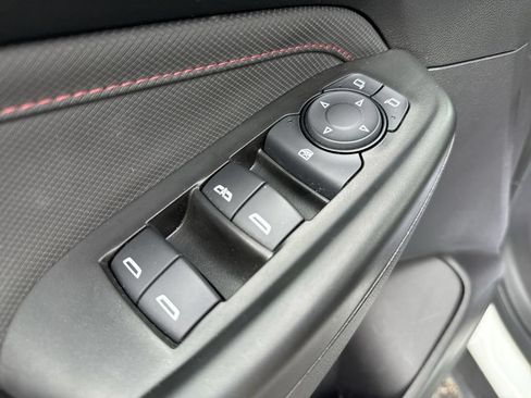 Used 2023 Chevrolet TrailBlazer RS w/ Convenience Package AWD/4WD image 13