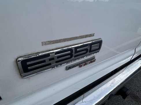 Used 2008 Ford E-350 and Econoline 350 XLT RWD image 4