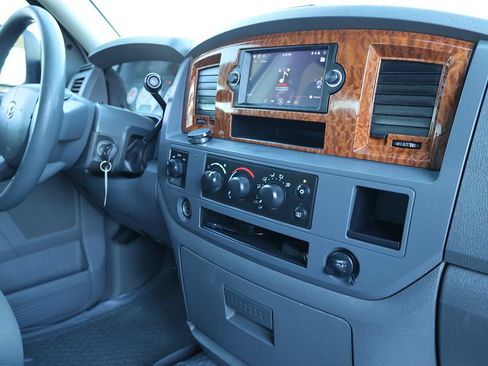 Used 2006 Dodge Ram 2500 Truck SLT w/ Trailer Tow Group AWD/4WD image 18