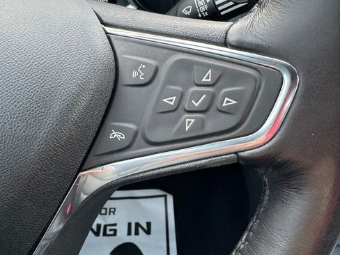 Used 2018 Chevrolet Malibu Premier image 36