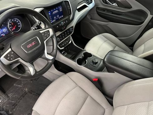 Used 2024 GMC Terrain SLE AWD/4WD image 10