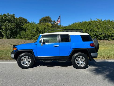 Used 2007 Toyota FJ Cruiser 4WD image 44