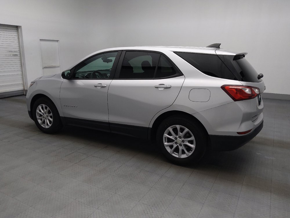 Used 2020 Chevrolet Equinox LS w/ LPO, Cargo Package FWD image 3