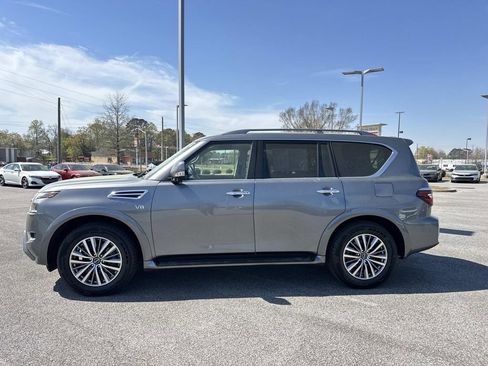 Used 2021 Nissan Armada SL w/ Captain's Chairs Package image 7