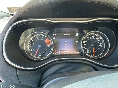 Used 2021 Jeep Cherokee Limited AWD/4WD image 11