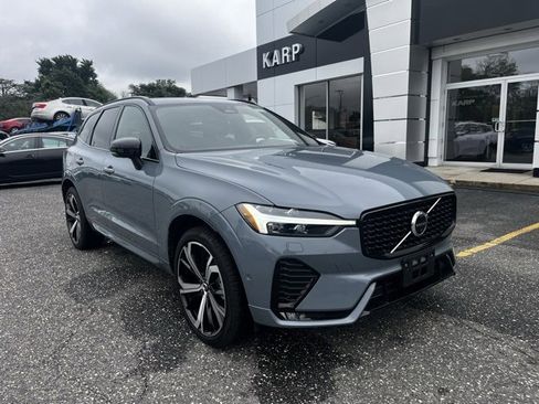 Certified 2022 Volvo XC60 B6 R-Design w/ Advanced Package image 1