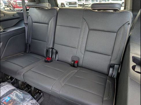 New 2026 GMC Yukon Elevation image 13