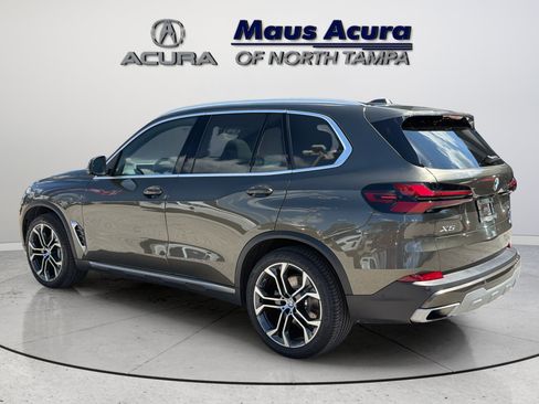 Used 2024 BMW X5 sDrive40i w/ Premium Package RWD image 8