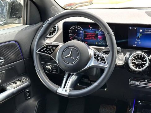 Certified 2025 Mercedes-Benz GLA 250 image 30