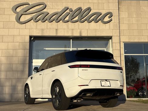 Used 2023 Land Rover Range Rover Sport SE Dynamic image 8