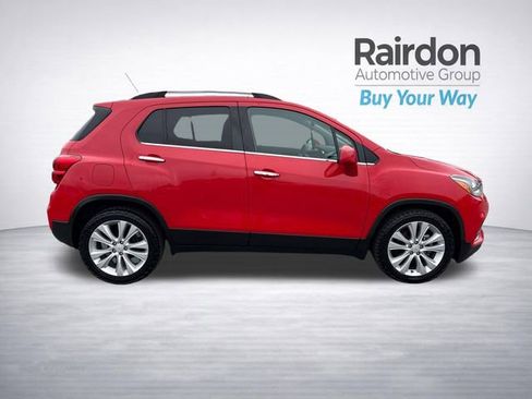 Used 2020 Chevrolet Trax Premier FWD image 8