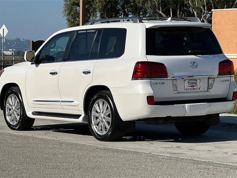 Used 2009 Lexus LX 570 4WD image 6