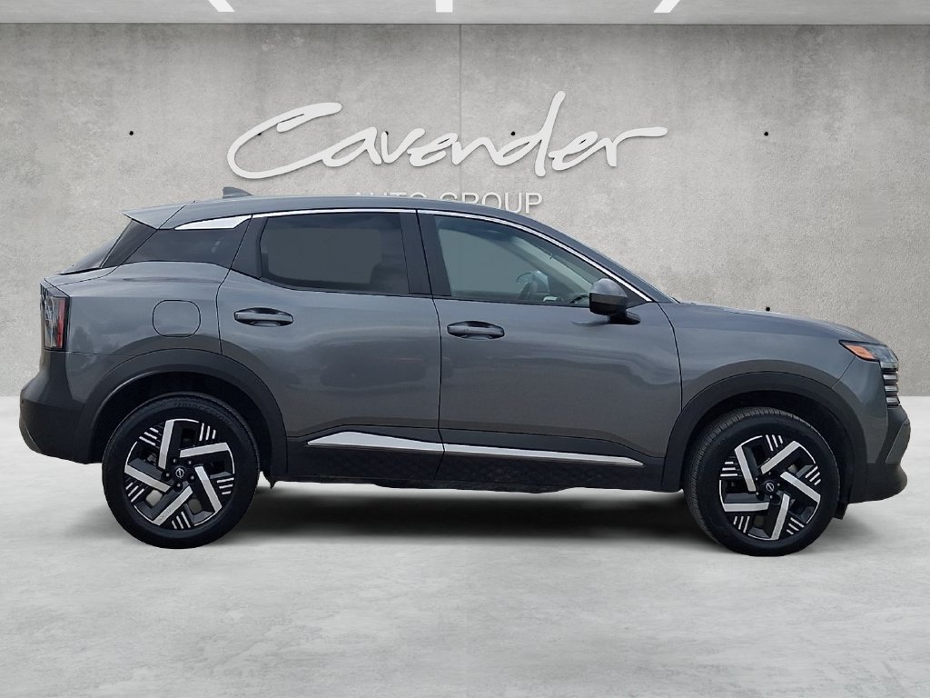 Certified 2025 Nissan Kicks SV FWD image 17