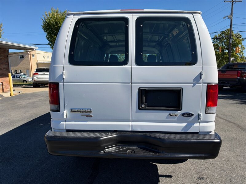 Used 2011 Ford E-250 and Econoline 250 w/ Commercial Cargo Van Pkg RWD image 4