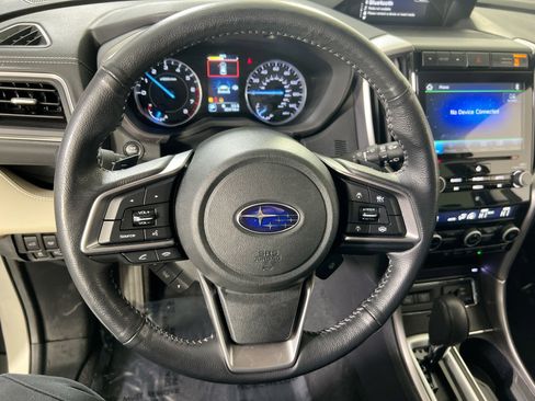 Used 2022 Subaru Ascent Limited image 11