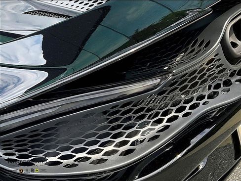 Used 2024 McLaren 750S Spider image 23