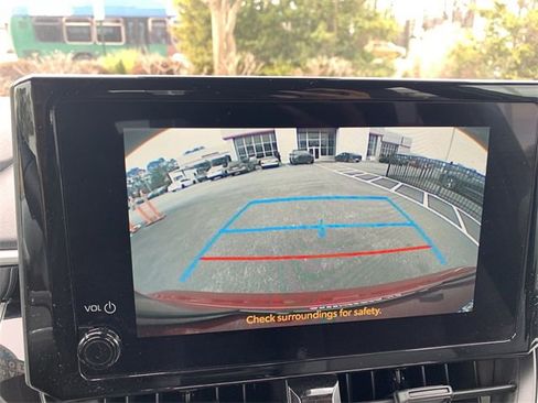 Used 2025 Toyota Corolla SE image 22