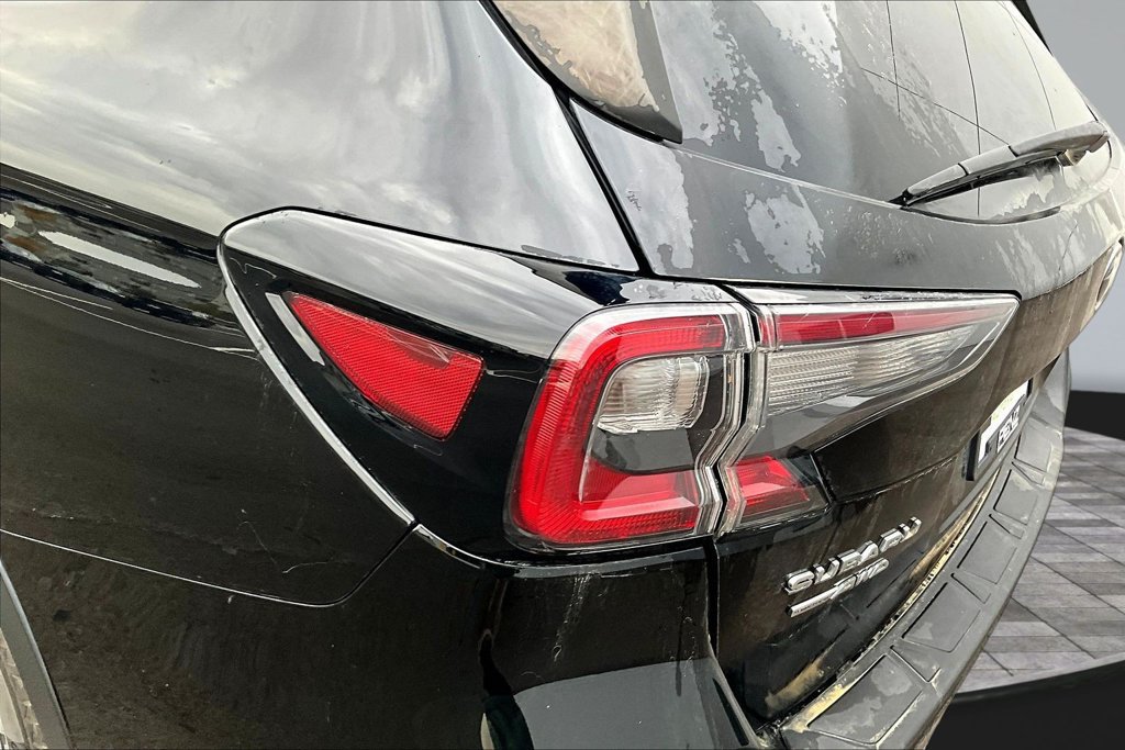 Used 2022 Subaru Outback Limited AWD/4WD image 23