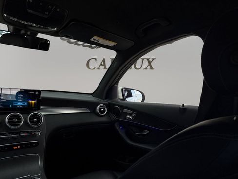Used 2020 Mercedes-Benz GLC 300 image 29