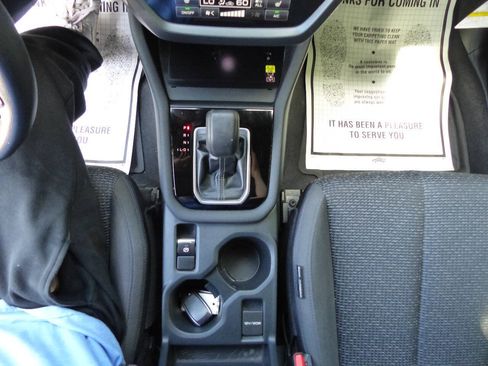 Used 2025 Subaru Forester Premium w/ Convenience Package #1 AWD/4WD image 34