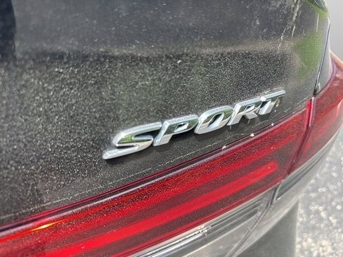 Used 2022 Honda Civic Sport image 11