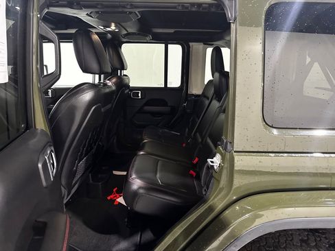 Used 2021 Jeep Wrangler Unlimited Rubicon w/ Uconnect 4C Nav & Sound Group image 9