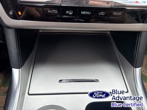 Certified 2022 Ford Explorer XLT w/ Equipment Group 202A image 24