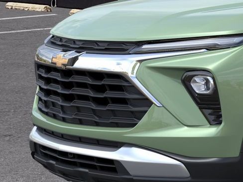 New 2026 Chevrolet TrailBlazer LT w/ Driver Confidence Package FWD image 13