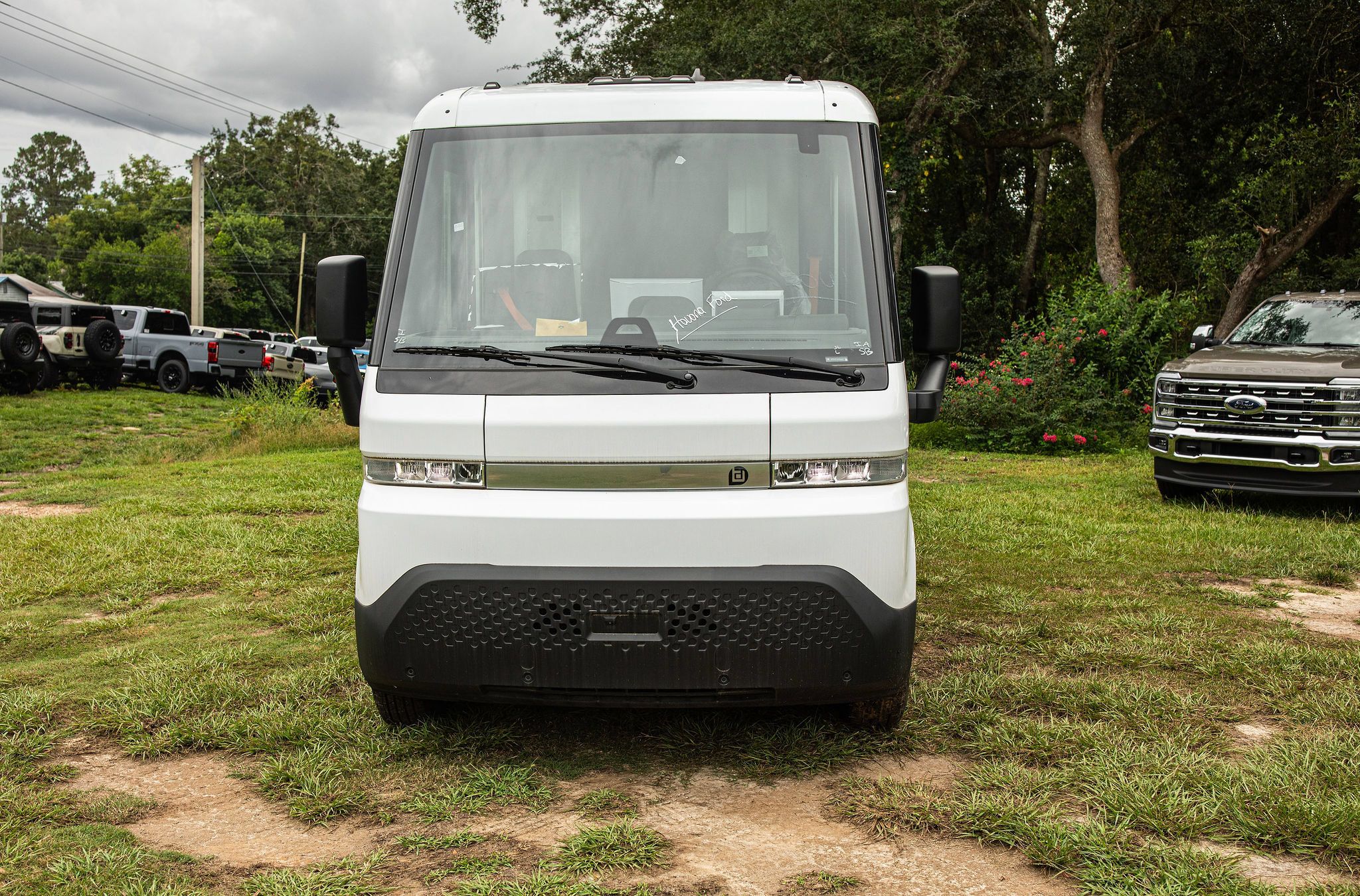 Used 2024 Chevrolet Brightdrop 400 w/ Commercial Equipment Package AWD/4WD image 3