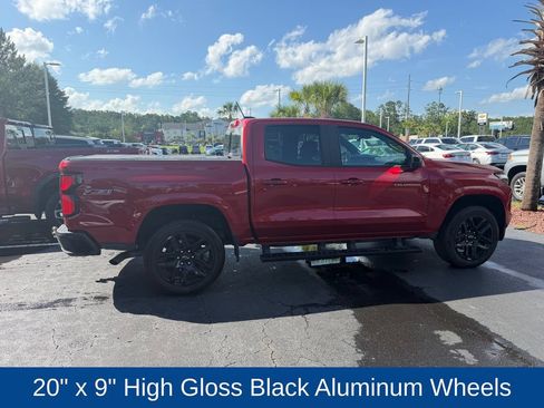 Used 2025 Chevrolet Colorado Z71 w/ Z71 Convenience Package 2 AWD/4WD image 4