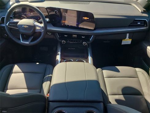 New 2026 Chevrolet Suburban LT w/ Comfort Package image 18