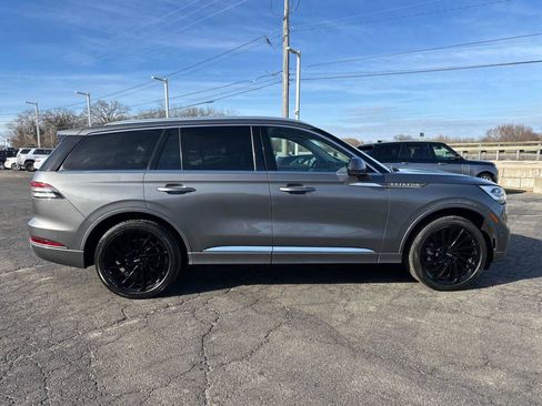 Used 2021 Lincoln Aviator Reserve w/ Equipment Group 210A AWD/4WD image 7