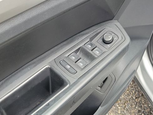 Used 2018 Volkswagen Atlas SEL Premium AWD/4WD image 21
